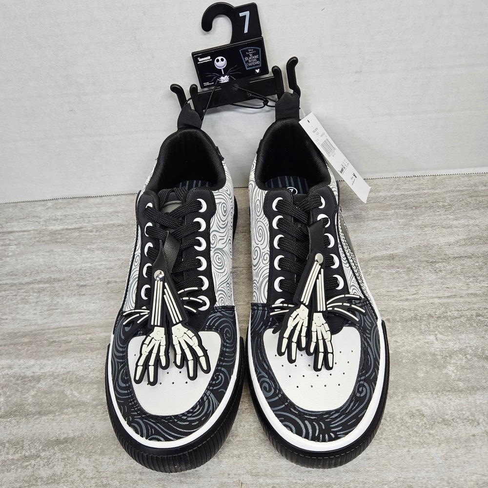 The Nightmare Before Christmas Jack Skellington Sneakers Mens Size 7 Black White